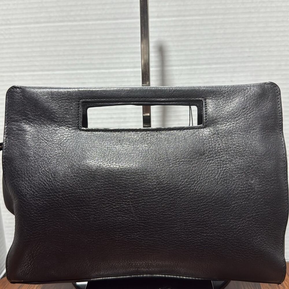 Coach Bleecker Leather Clutch. - Picture 3 of 6
